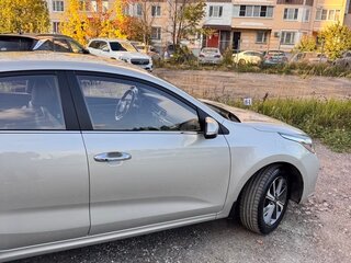 2019 Kia Rio IV, серый, 1700000 рублей, вид 3