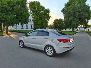 2016 Kia Rio III Рестайлинг, серый, 1170000 рублей, вид 5