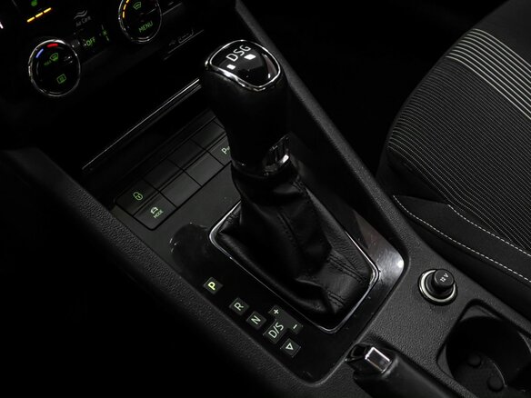 2019 Skoda Octavia III (A7) Рестайлинг, синий, 1839000 рублей - вид 9