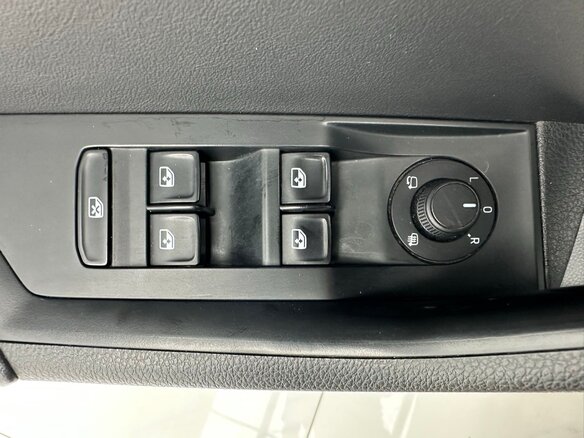 2023 Skoda Superb III Рестайлинг, бежевый - вид 12