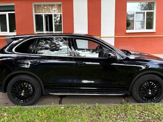 2015 Porsche Cayenne Diesel II Рестайлинг (958), чёрный, 3850000 рублей, вид 4