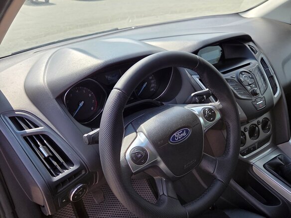 2011 Ford Focus III, серый, 700000 рублей - вид 4