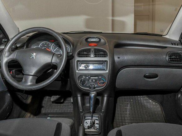 2008 Peugeot 206, красный, 250000 рублей - вид 12