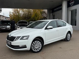 2020 Skoda Octavia III (A7) Рестайлинг, белый, 1870000 рублей, вид 1