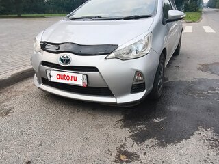 2017 Toyota Aqua I Рестайлинг 2, серый, 810000 рублей, вид 3