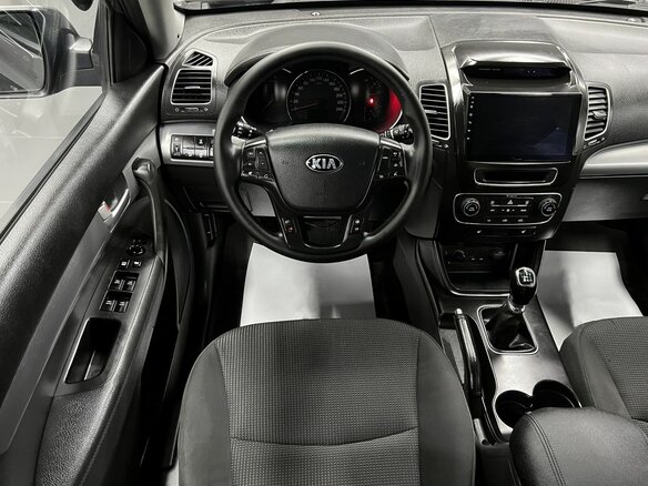 2014 Kia Sorento II Рестайлинг, серый, 1315000 рублей - вид 10
