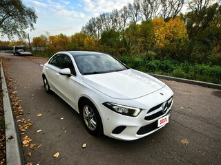 2019 Mercedes-Benz A-Класс 200 IV (W177), белый, 2490000 рублей, вид 3