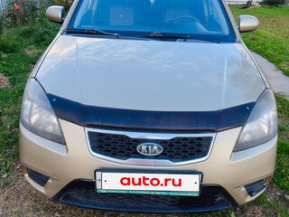 2010 Kia Rio II Рестайлинг, бежевый, 450000 рублей, вид 1