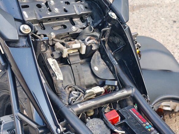 2012 Kawasaki Versys 650, чёрный - вид 2