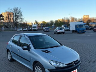 2001 Peugeot 206, серебристый, 245000 рублей, вид 2
