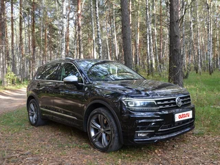 2018 Volkswagen Tiguan II, чёрный, 3600000 рублей, вид 1