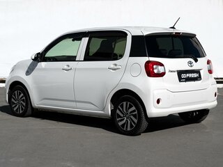 2018 Toyota Passo III Рестайлинг, белый, 995000 рублей, вид 2