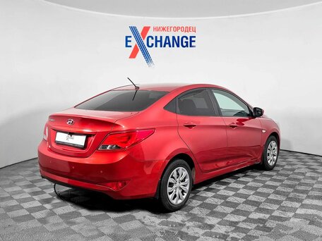 2016 Hyundai Solaris I Рестайлинг, красный, 960000 рублей, вид 3