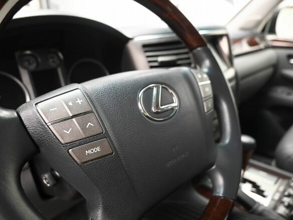 2008 Lexus LX 570 III, чёрный - вид 13