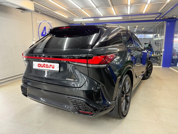 2024 Lexus RX 500h V, чёрный, 11500001 рублей - вид 9