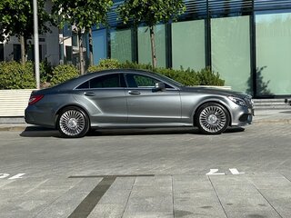 2016 Mercedes-Benz CLS 400 II (C218) Рестайлинг, серый, 3050000 рублей, вид 1