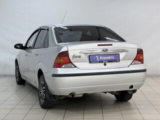 2005 Ford Focus I Рестайлинг, серебристый, 320000 рублей, вид 5