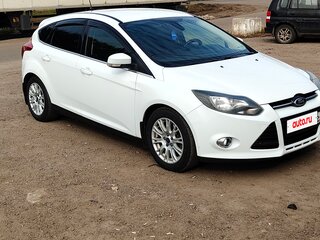 2013 Ford Focus III, белый, 949999 рублей, вид 2