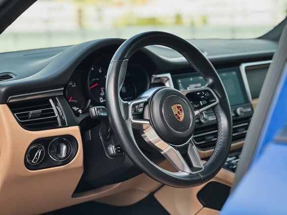 2019 Porsche Macan I Рестайлинг, синий, 4999000 рублей - вид 17