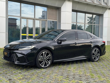 Toyota Camry IX (XV80) China Market