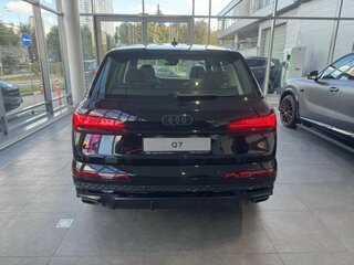 2024 Audi Q7 45 TFSI II (4M) Рестайлинг 2, чёрный, 9600000 рублей, вид 2