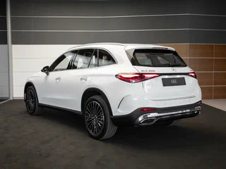 2026 Mercedes-Benz GLC 300 L II (X254), белый, 9550000 рублей, вид 3