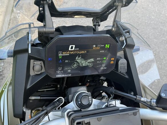 2023 BMW F 850 GS Adventure, золотистый, 1500000 рублей - вид 2