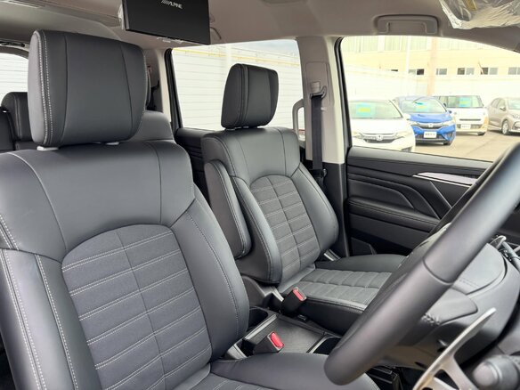 2023 Mitsubishi Delica D:5 I Рестайлинг, серый - вид 8