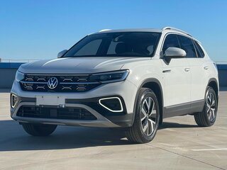 2022 Volkswagen Tayron I Рестайлинг, белый, 1750000 рублей, вид 1