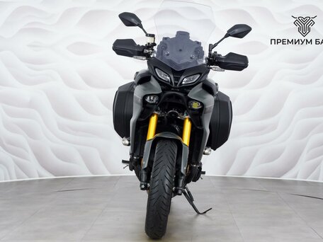2023 Yamaha MT-09 Tracer (FJ-09), серый, 1277000 рублей, вид 4