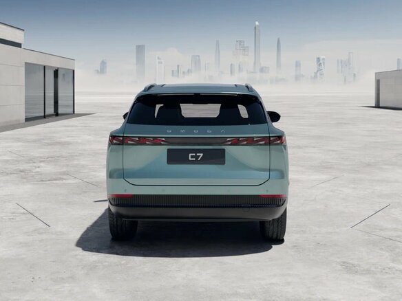 2026 Omoda C7, зелёный, 3299000 рублей - вид 4
