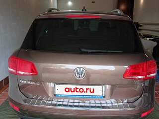 2013 Volkswagen Touareg II, коричневый, 3650000 рублей, вид 3