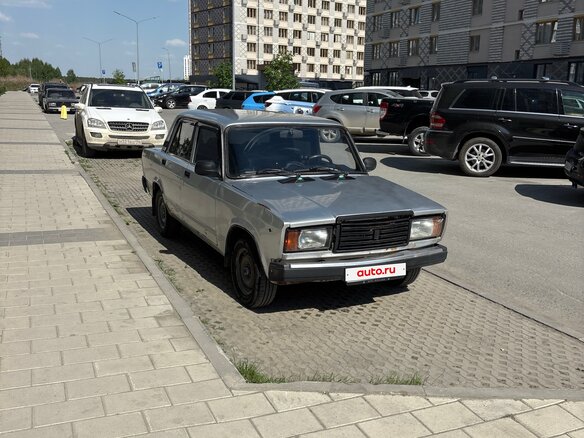 2010 Lada (ВАЗ) 2107, серебристый, 140000 рублей - вид 2