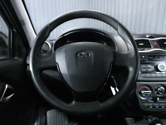 2024 Lada (ВАЗ) Granta I Рестайлинг, белый, 1099000 рублей - вид 13