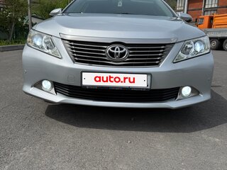 2011 Toyota Camry VII (XV50), серебристый, 1725000 рублей, вид 4