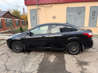 2013 Ford Focus III, чёрный, 840000 рублей, вид 3