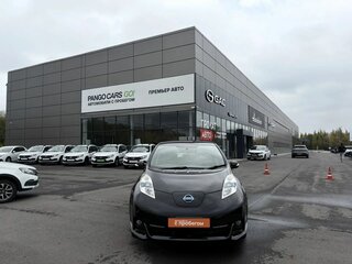 2014 Nissan Leaf (EM57) I (ZE0/AZE0), чёрный, 900000 рублей, вид 2