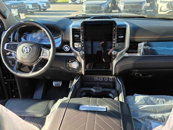 2026 Ram 1500 Crew Cab V Рестайлинг, чёрный, 10600000 рублей - вид 13