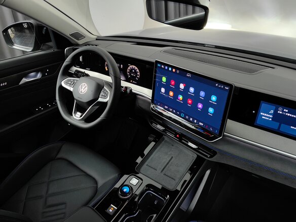 2026 Volkswagen Tavendor I Рестайлинг, серебристый, 6150000 рублей - вид 4