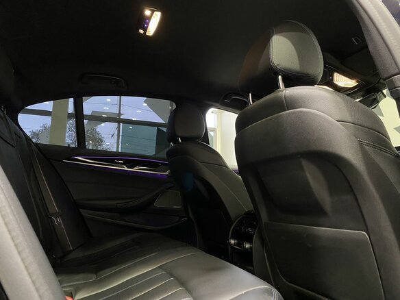 2019 BMW 5 серии M550d xDrive VII (G30/G31/G38), чёрный, 4639900 рублей - вид 28