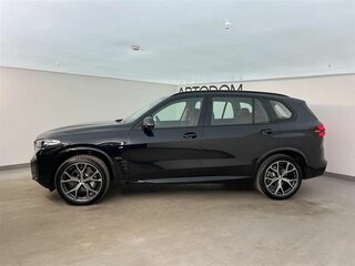 2026 BMW X5 Long 30Li IV (G05/G18) Рестайлинг, чёрный, 10300000 рублей, вид 2