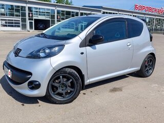 2007 Peugeot 107 I, серебристый, 700000 рублей, вид 1