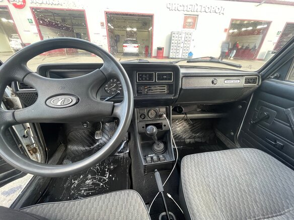 2004 Lada (ВАЗ) 2107, белый, 130000 рублей - вид 5