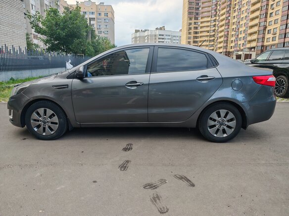 2012 Kia Rio 4-speed III, серый, 800000 рублей - вид 8