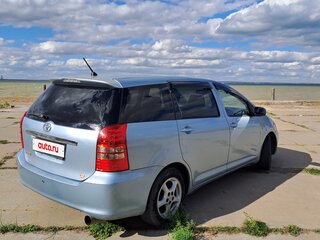 2003 Toyota Wish I, голубой, 700000 рублей, вид 3
