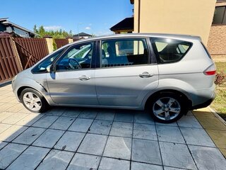 2007 Ford S-MAX I, серебристый, 850000 рублей, вид 3