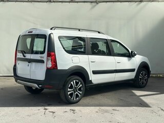 2026 Lada (ВАЗ) Largus Cross I Рестайлинг, белый, 1942000 рублей, вид 4