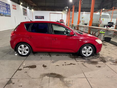 2007 Kia Ceed I, красный, 650000 рублей, вид 2