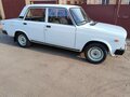 1999 Lada (ВАЗ) 2105, белый, 200000 рублей - вид 1