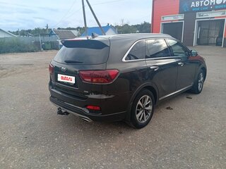 2018 Kia Sorento III Prime Рестайлинг, коричневый, 3000000 рублей, вид 4
